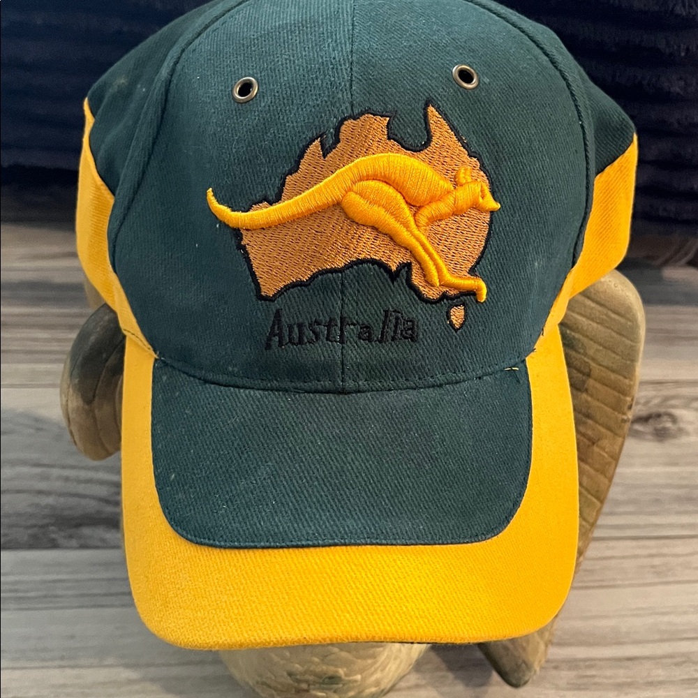 🌻3/$15 Australia Embroidered Baseball Hat-OSFM-NWT